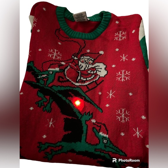Christmas sweater, lights up, worn one time, size large - Picture 1 of 6